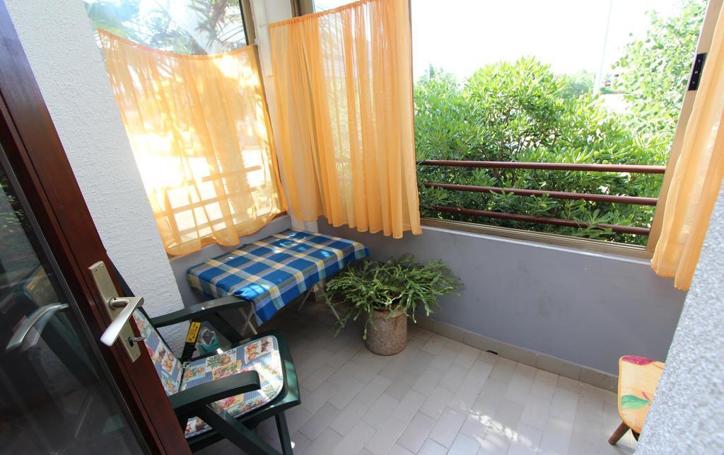 Apartment Vesna โรวีน ภายนอก รูปภาพ